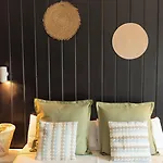 Royal Life Apart-hotel 4*