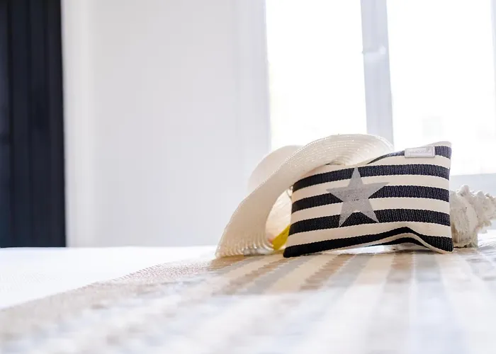 Royal Life מלון דירות