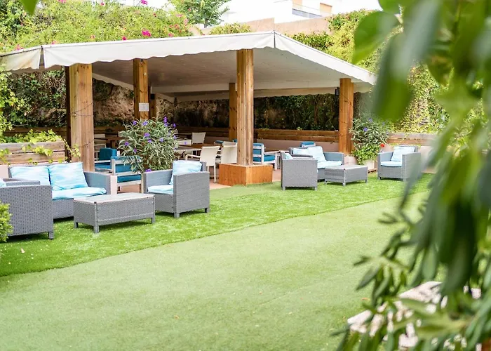 Royal Life מלון דירות