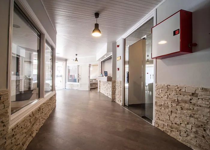 Royal Life 4* מאהון