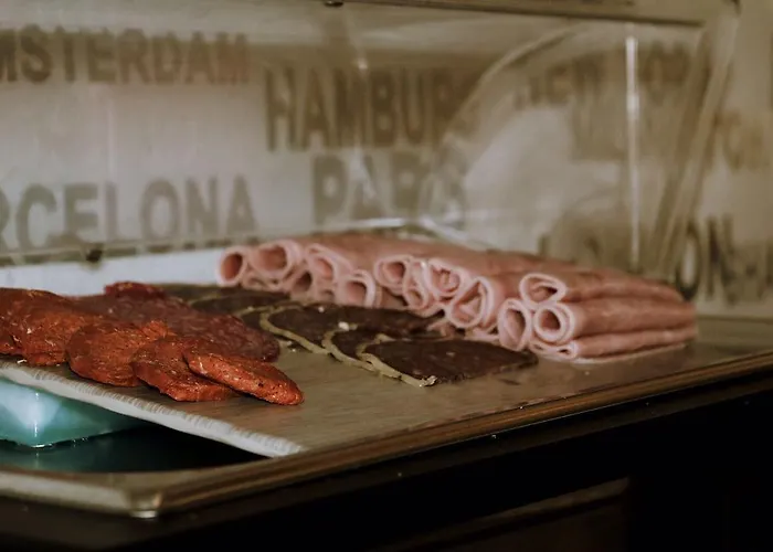 Royal Life מאהון