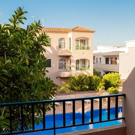 Hotel apartamentowy Royal Life 4*