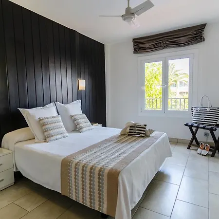 Aparthotel Royal Life