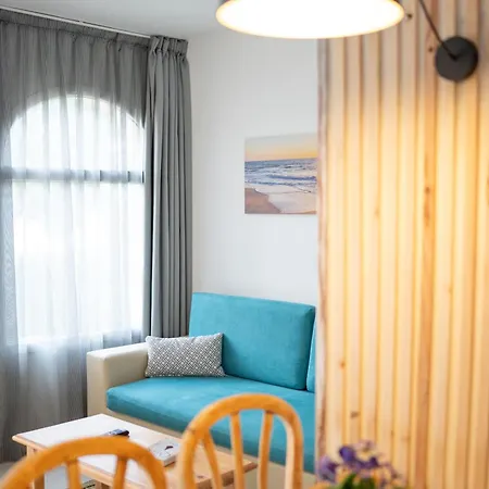 Aparthotel Royal Life 4*