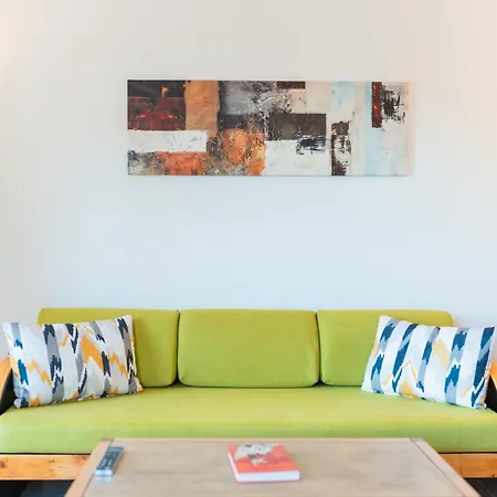 Royal Life Aparthotel 4*