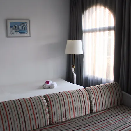 Royal Life Hotel apartamentowy 4*