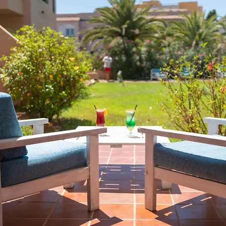 Aparthotel Royal Life